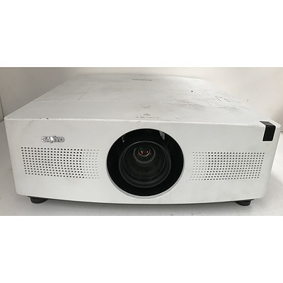 SANYO PLC-WTC500AL WXGA 3LCD Projector