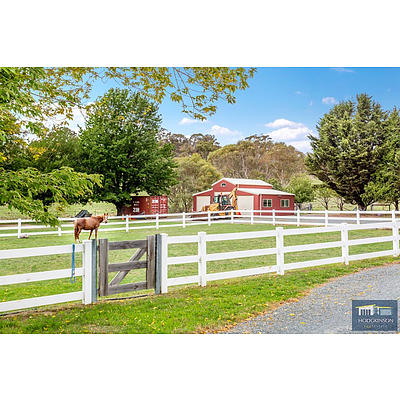 90 Hutchinson Place, Burra NSW 2620