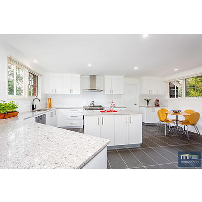 90 Hutchinson Place, Burra NSW 2620