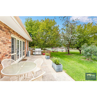 90 Hutchinson Place, Burra NSW 2620