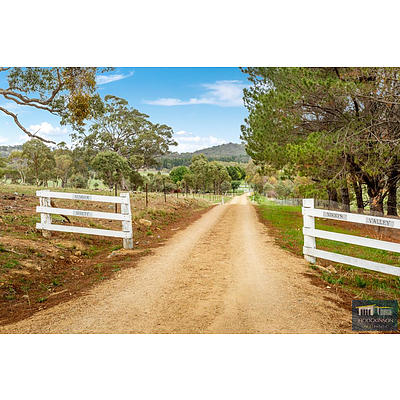 90 Hutchinson Place, Burra NSW 2620