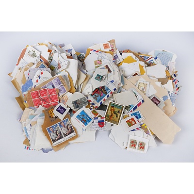 Large Quantity of Australian and International Loose Used Stamps