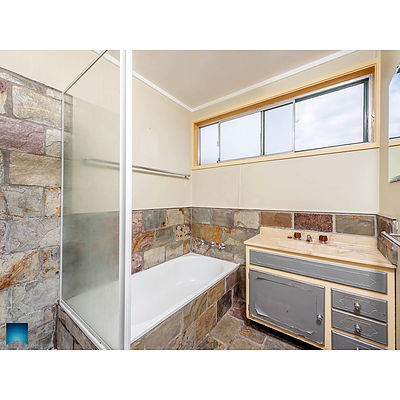 12 Colquhoun Street, Kambah ACT 2902