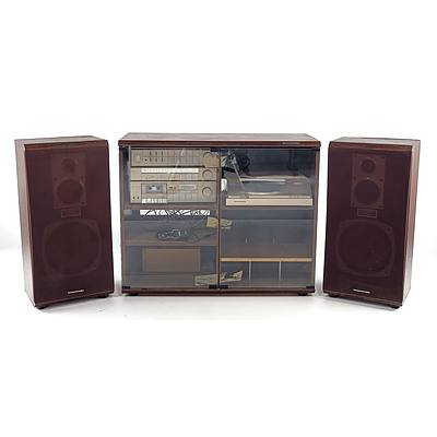 Marantz Turntable and Stereo System with Two Speakers