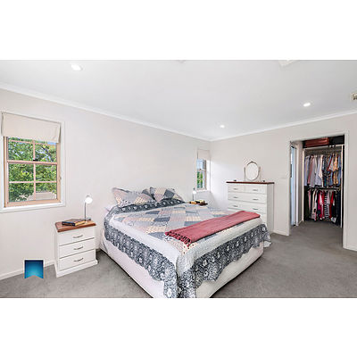 18 Maurice Place, Garran ACT 2605
