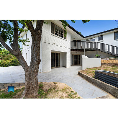 18 Maurice Place, Garran ACT 2605