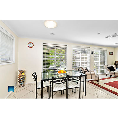 6 Bryant Place, Weston ACT 2611