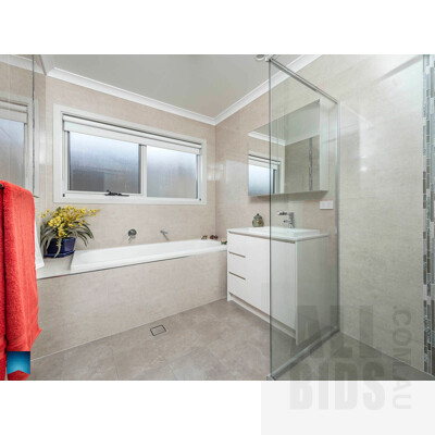 25 Tishler Street, Wright ACT 2611