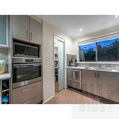 63 Girdlestone Circuit, Calwell ACT 2905
