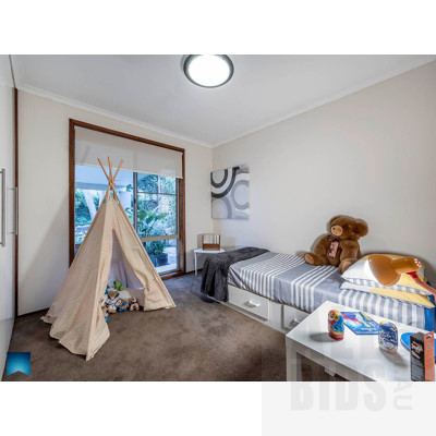 63 Girdlestone Circuit, Calwell ACT 2905