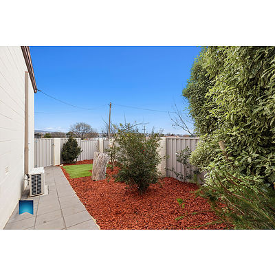 1/29 Mowatt Street, Queanbeyan NSW 2620