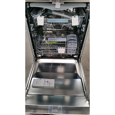 Smeg DWAFI6315T Fully Integrated Dishwasher - Brand New - RRP $1950.00