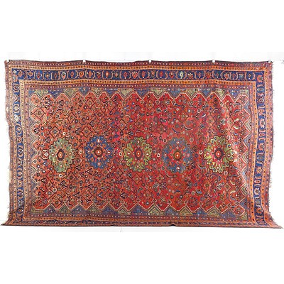 Fine Semi-Antique Persian Qashqai Carpet