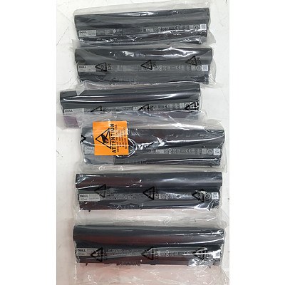 Dell Assorted Laptop Batteries - Lot of 18