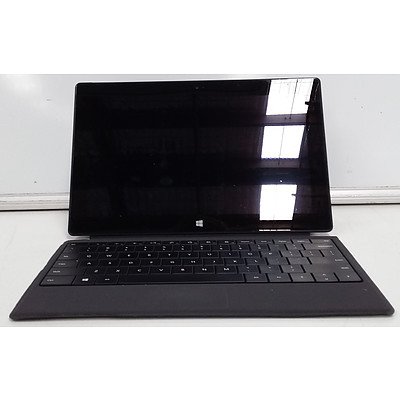 Microsoft Surface (1601) Pro 2 10-Inch 128GB Core i5 (4200U) 1.60GHz 2-in-1 Detachable Laptop
