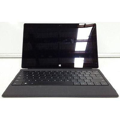 Microsoft Surface (1601) Pro 2 10-Inch 128GB Core i5 (4200U) 1.60GHz 2-in-1 Detachable Laptop