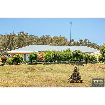 16 O'Malley Place, Googong NSW 2620