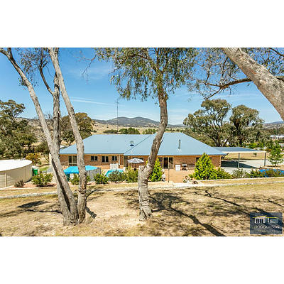 16 O'Malley Place, Googong NSW 2620