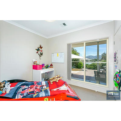 16 O'Malley Place, Googong NSW 2620