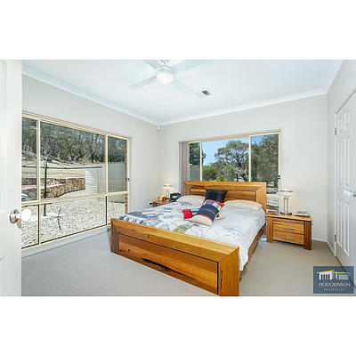 16 O'Malley Place, Googong NSW 2620