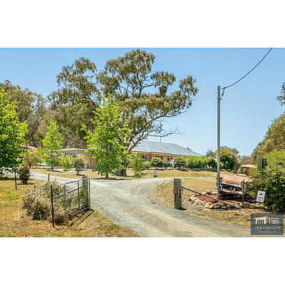 16 O'Malley Place, Googong NSW 2620