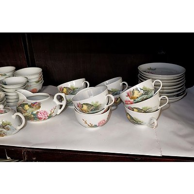 Extensive Chinese Export Famille Rose Porcelain Dinner Service Decorated with Pheasants and Peony, Jiujiang 20th Century