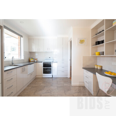 8 Bates Street, Dickson ACT 2602