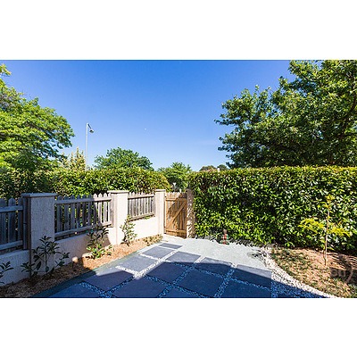 2/74 Torrens Street, Braddon ACT 2612