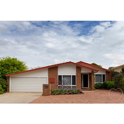 8 Fristrom Crescent, Lyneham ACT 2602