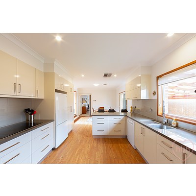 8 Fristrom Crescent, Lyneham ACT 2602