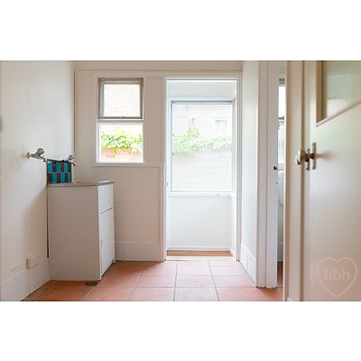 82 Cowper Street, Dickson ACT 2602