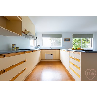 9 Macrobertson Street, Mawson ACT 2607