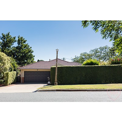 15 Howe Crescent, Ainslie ACT 2602