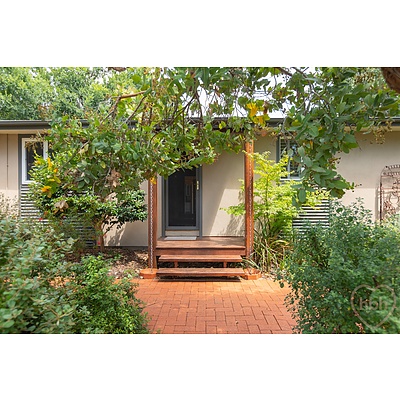 7 Bayley Street, Narrabundah ACT 2604