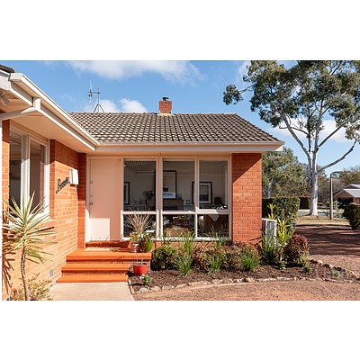 16 Legge Street, Downer ACT 2602