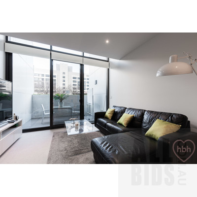 2/240 Bunda Street, City ACT 2601