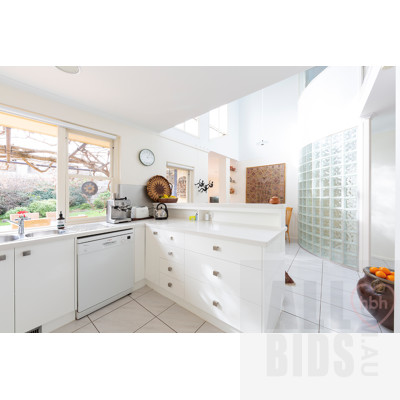 34 Bedford Street, Deakin ACT 2600