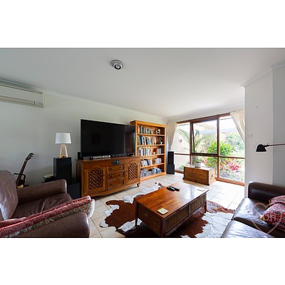 4/10 Vanzetti Crescent, Kambah ACT 2902