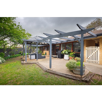 4/10 Vanzetti Crescent, Kambah ACT 2902
