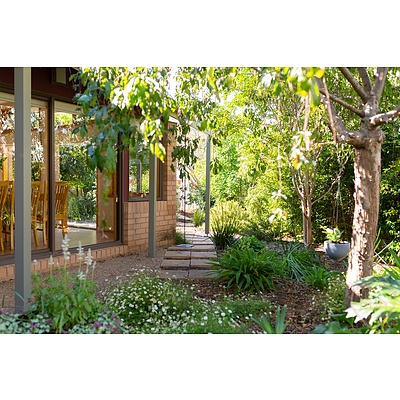 8 Calder Place, Holder ACT 2611