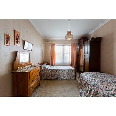 27 Ernest Street, Crestwood NSW 2620