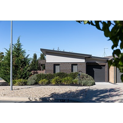 84 Rockwood Street, Casey ACT 2913