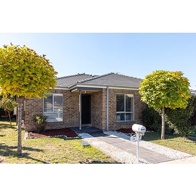 18 Fernando Street, Bonner ACT 2914