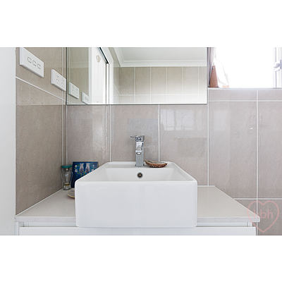 86 Edgeworth Parade, Coombs ACT 2611