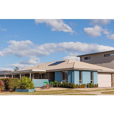 86 Edgeworth Parade, Coombs ACT 2611