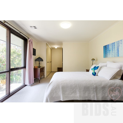 154 Namatjira Drive, Chapman ACT 2611