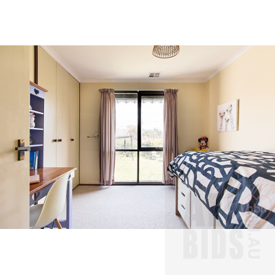 154 Namatjira Drive, Chapman ACT 2611