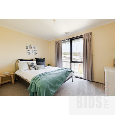 154 Namatjira Drive, Chapman ACT 2611