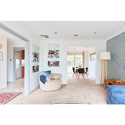 128 Dixon Drive, Holder ACT 2611