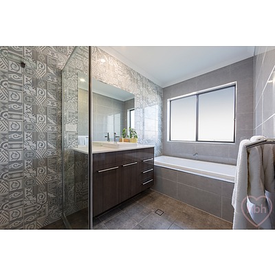 17 Dorrie Crescent, Moncrieff ACT 2914